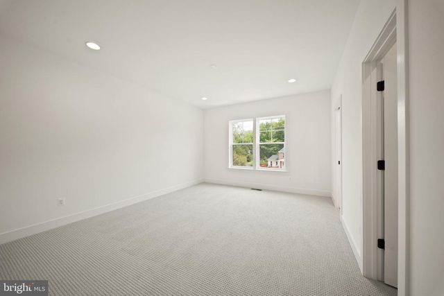 9437 OLD COURTHOUSE RD, Vienna, VA 22182
