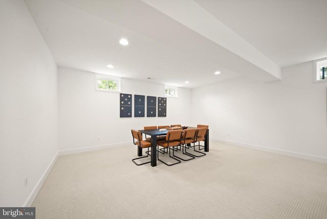 9437 OLD COURTHOUSE RD, Vienna, VA 22182