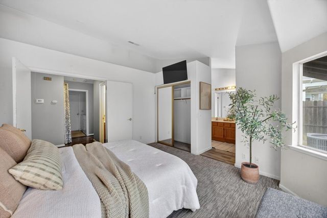 6832 2nd St, Rio Linda, CA 95673