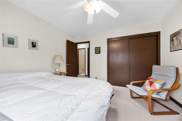 2623 Westwood Drive NW, Cedar Rapids, IA 52405