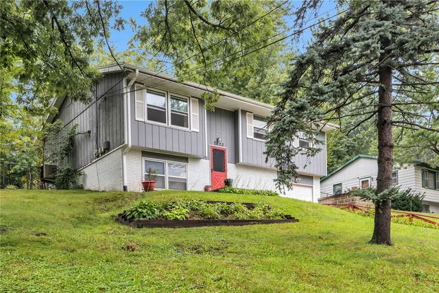 2623 Westwood Drive NW, Cedar Rapids, IA 52405