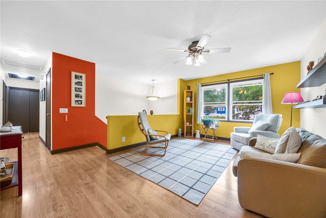 2623 Westwood Drive NW, Cedar Rapids, IA 52405
