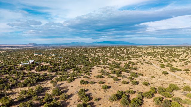30 Silver Saddle, Lamy, NM 87540