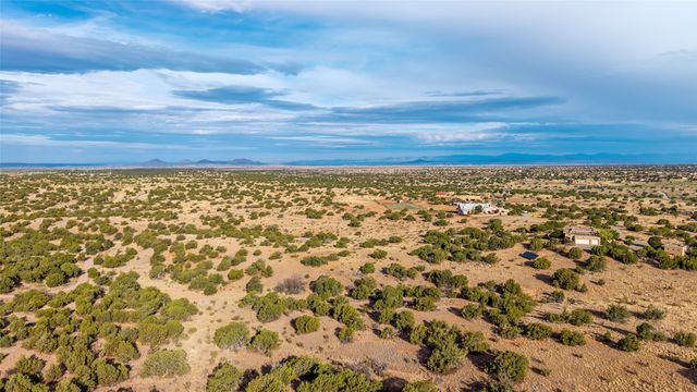 30 Silver Saddle, Lamy, NM 87540