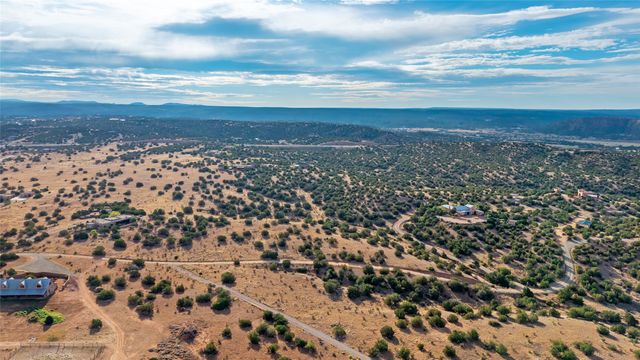 30 Silver Saddle, Lamy, NM 87540