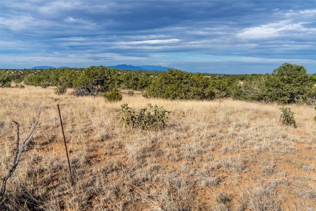 30 Silver Saddle, Lamy, NM 87540