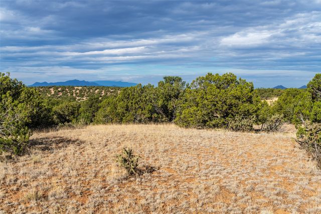 30 Silver Saddle, Lamy, NM 87540