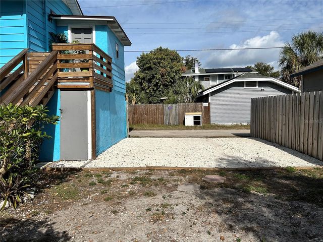2443 4TH AVENUE N, St Petersburg, FL 33713
