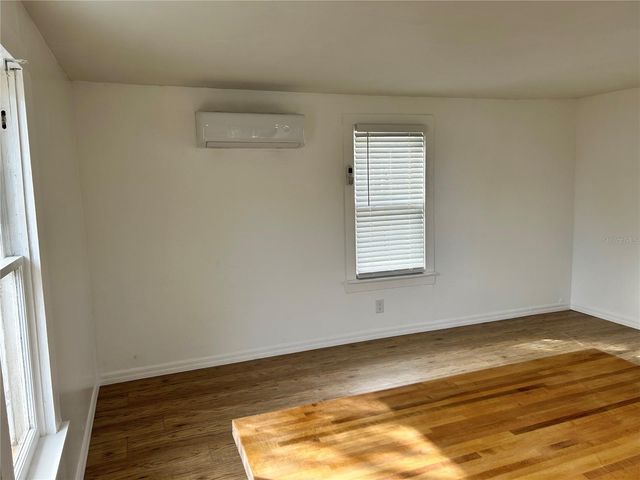 2443 4TH AVENUE N, St Petersburg, FL 33713
