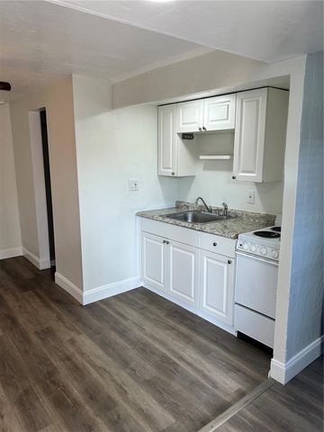 2443 4TH AVENUE N, St Petersburg, FL 33713