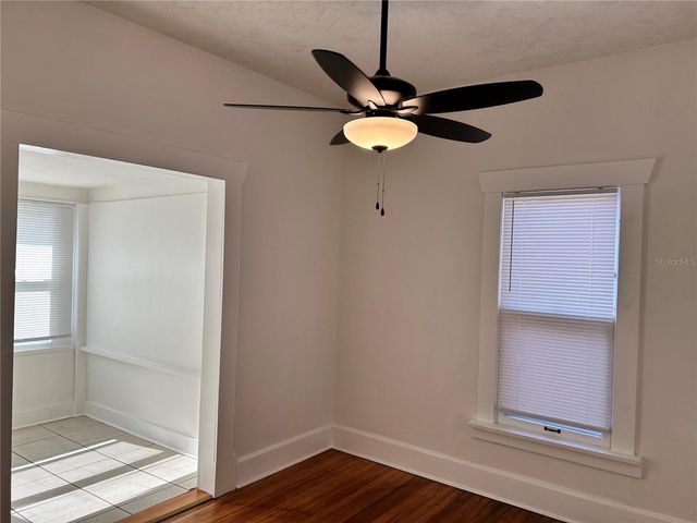 2443 4TH AVENUE N, St Petersburg, FL 33713