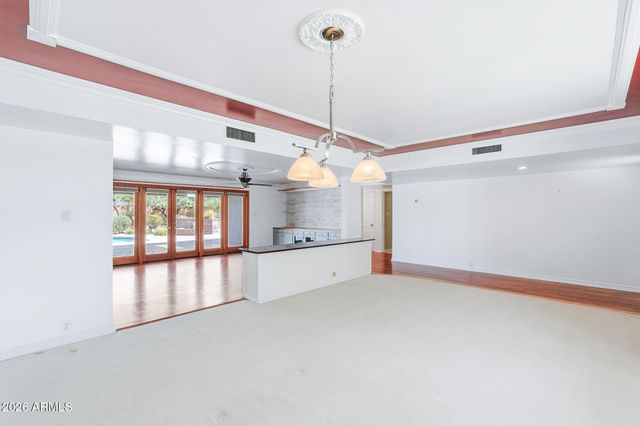 5822 N 23RD Place, Phoenix, AZ 85016