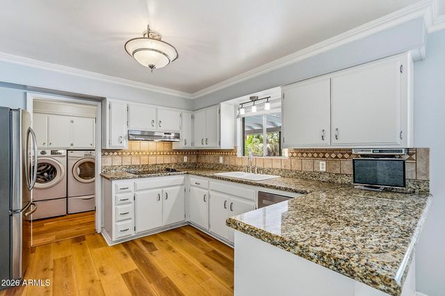 5822 N 23RD Place, Phoenix, AZ 85016