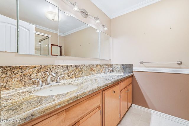 5822 N 23RD Place, Phoenix, AZ 85016