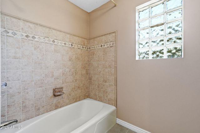 5822 N 23RD Place, Phoenix, AZ 85016