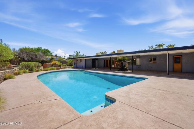 5822 N 23RD Place, Phoenix, AZ 85016