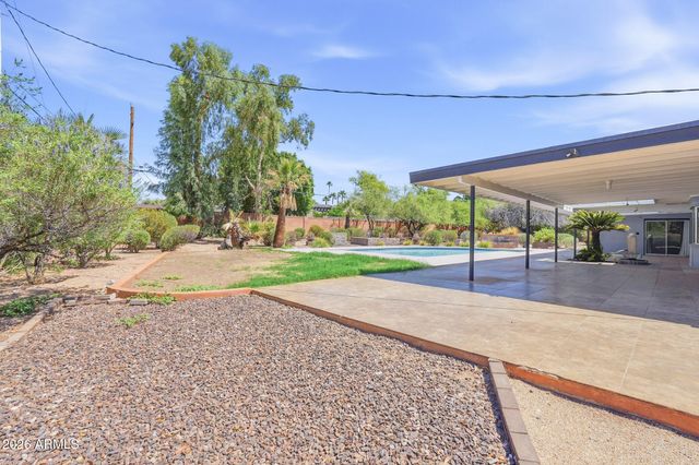 5822 N 23RD Place, Phoenix, AZ 85016