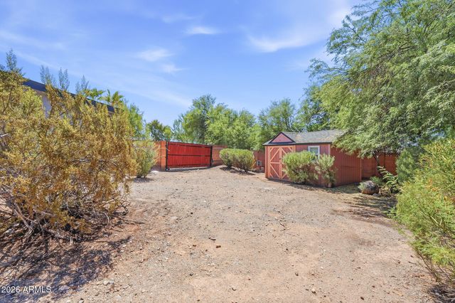 5822 N 23RD Place, Phoenix, AZ 85016