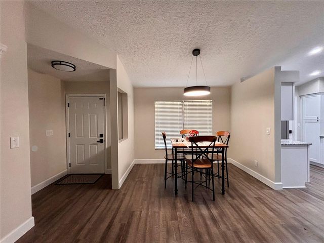 6104 26TH AVENUE E, Bradenton, FL 34208