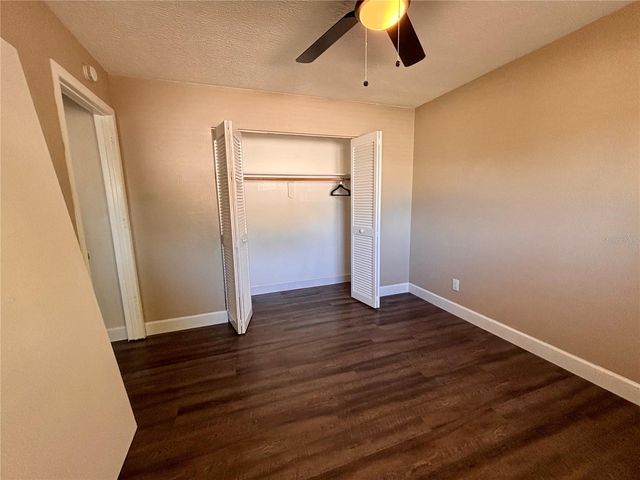 6104 26TH AVENUE E, Bradenton, FL 34208