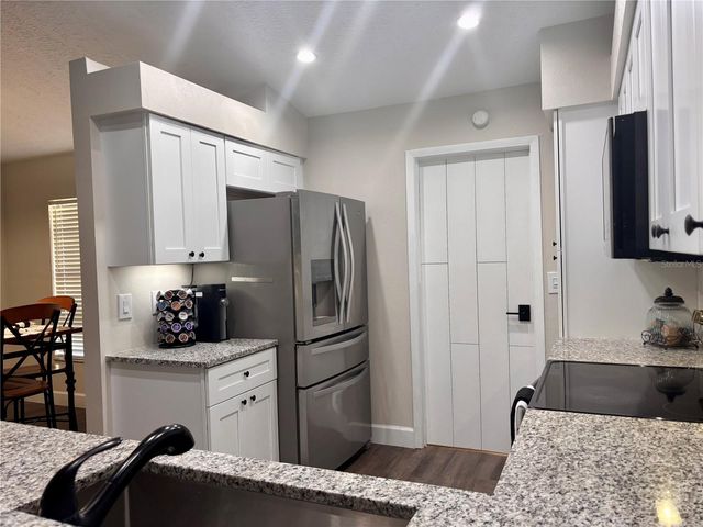 6104 26TH AVENUE E, Bradenton, FL 34208