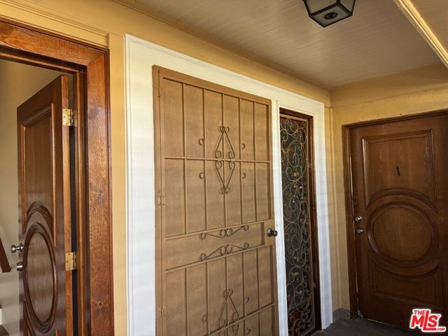 2024 W 12th Street, Los Angeles, CA 90006