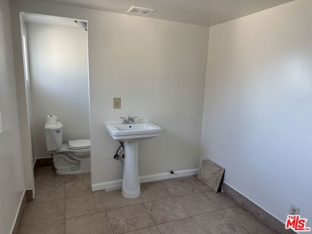 2024 W 12th Street, Los Angeles, CA 90006