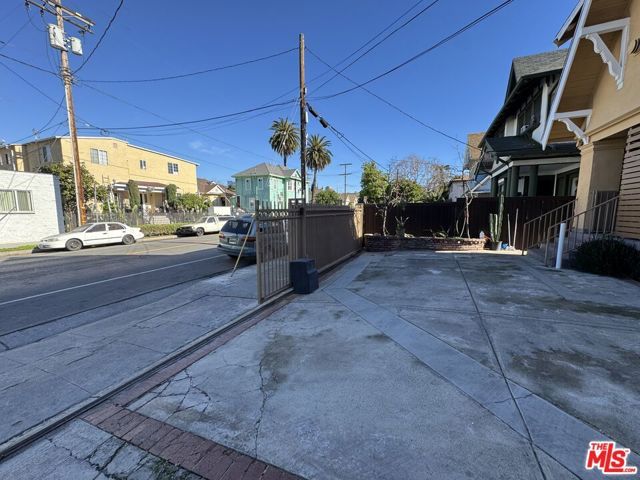 2024 W 12th Street, Los Angeles, CA 90006