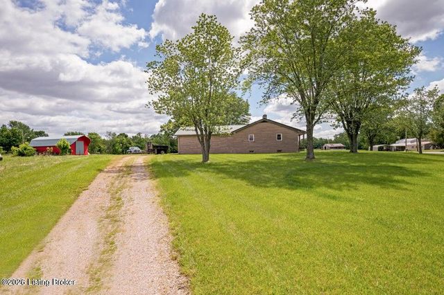 360 Pumpkin Rd, Shepherdsville, KY 40165