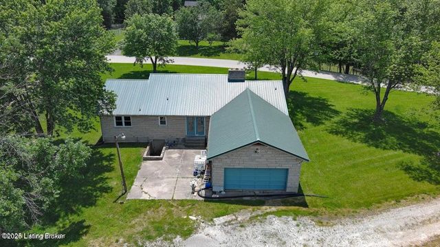 360 Pumpkin Rd, Shepherdsville, KY 40165