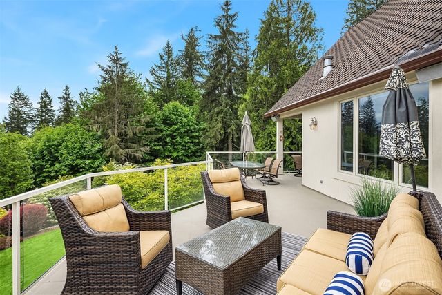 18212 244th Avenue NE, Woodinville, WA 98077