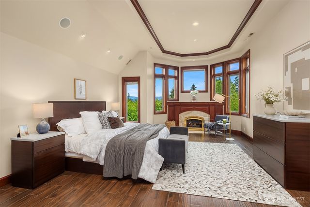 18212 244th Avenue NE, Woodinville, WA 98077