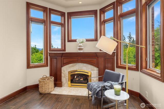 18212 244th Avenue NE, Woodinville, WA 98077