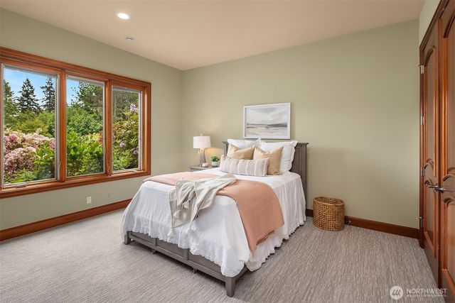 18212 244th Avenue NE, Woodinville, WA 98077