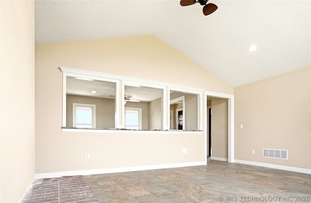 8770 W Gassaway, Hulbert, OK 74441