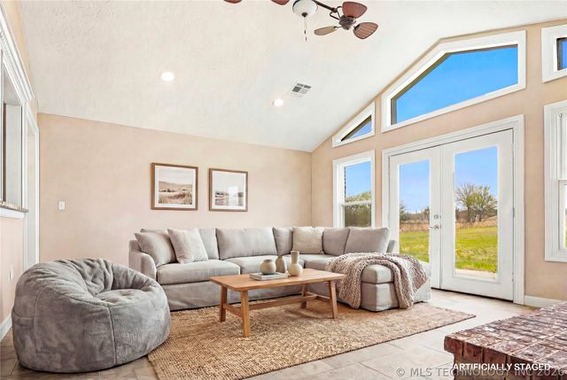 8770 W Gassaway, Hulbert, OK 74441