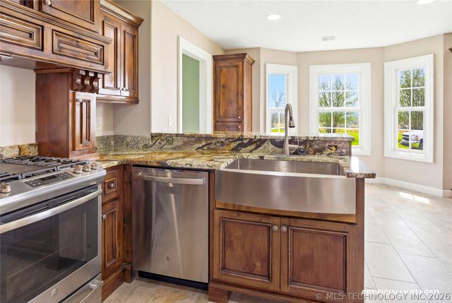 8770 W Gassaway, Hulbert, OK 74441