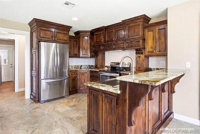 8770 W Gassaway, Hulbert, OK 74441