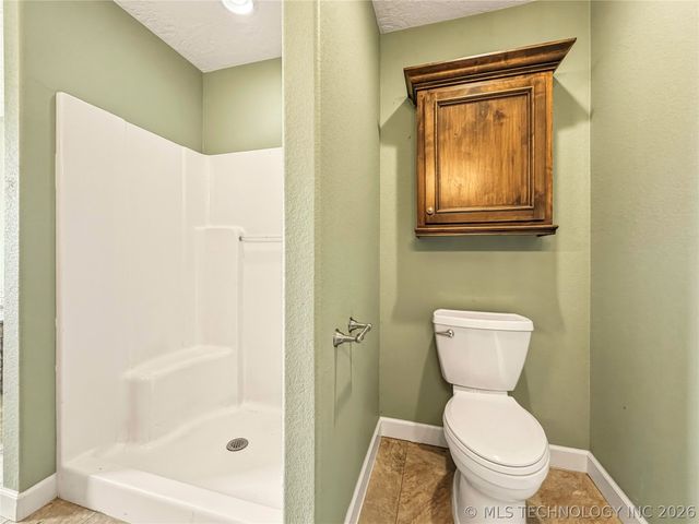 8770 W Gassaway, Hulbert, OK 74441