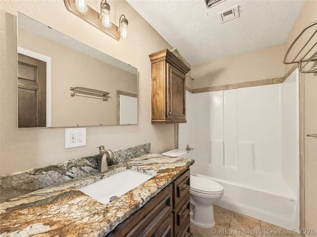 8770 W Gassaway, Hulbert, OK 74441