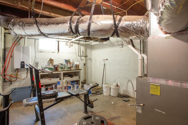 2401 S Hughes Street, Amarillo, TX 79109