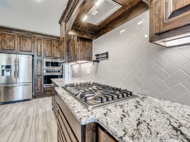 3413 N Narcissus Avenue, Broken Arrow, OK 74012