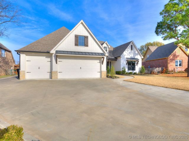 3413 N Narcissus Avenue, Broken Arrow, OK 74012