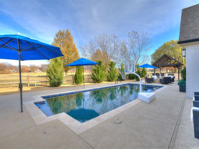 3413 N Narcissus Avenue, Broken Arrow, OK 74012