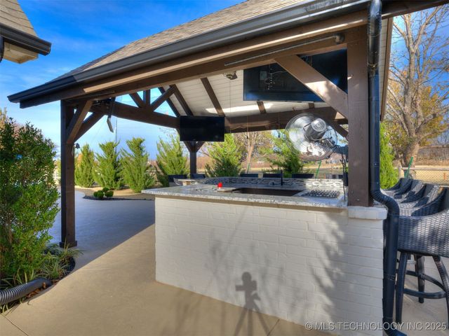 3413 N Narcissus Avenue, Broken Arrow, OK 74012