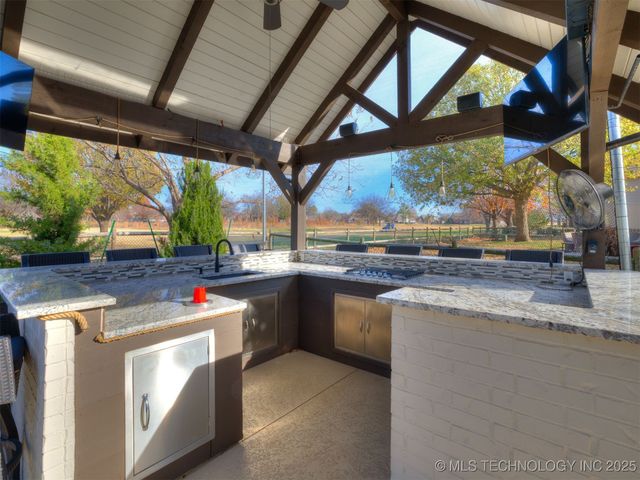 3413 N Narcissus Avenue, Broken Arrow, OK 74012