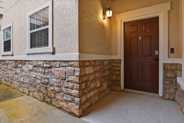 16019 Summerville Lake Drive, Tomball, TX 77377