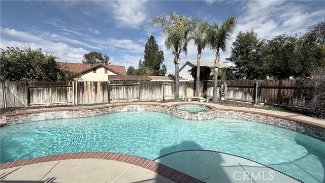 42012 Manchester, Hemet, CA 92544