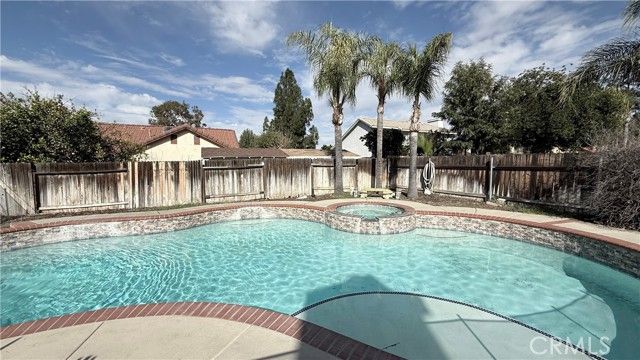 42012 Manchester, Hemet, CA 92544