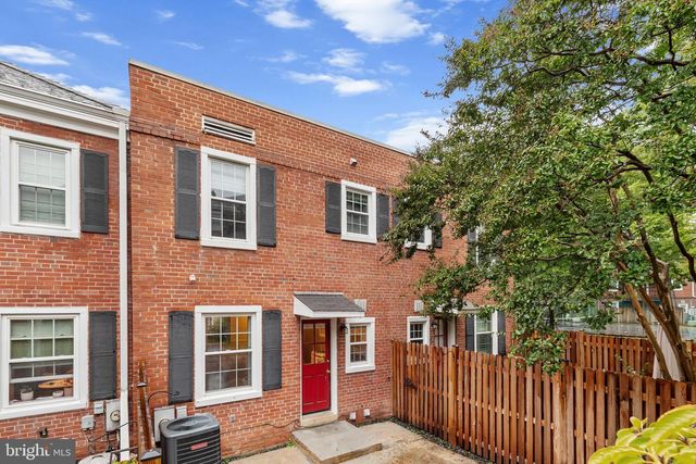 2851 S BUCHANAN ST, Arlington, VA 22206